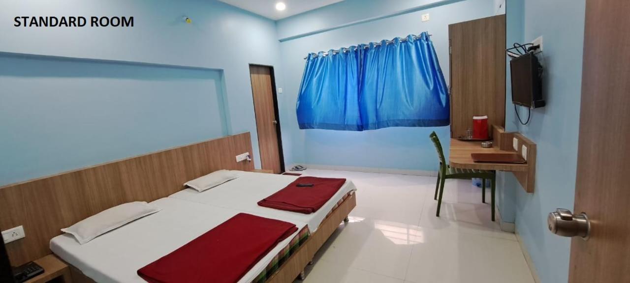 Hotel Aaditya Palace Bhusawal Exterior foto